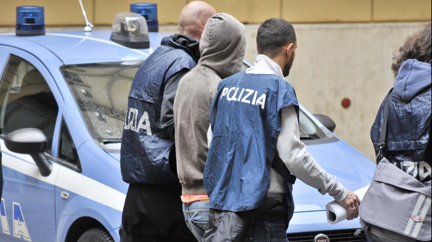 Camorra, decapitato il clan Vanella-Grassi: 8 arresti a Napoli