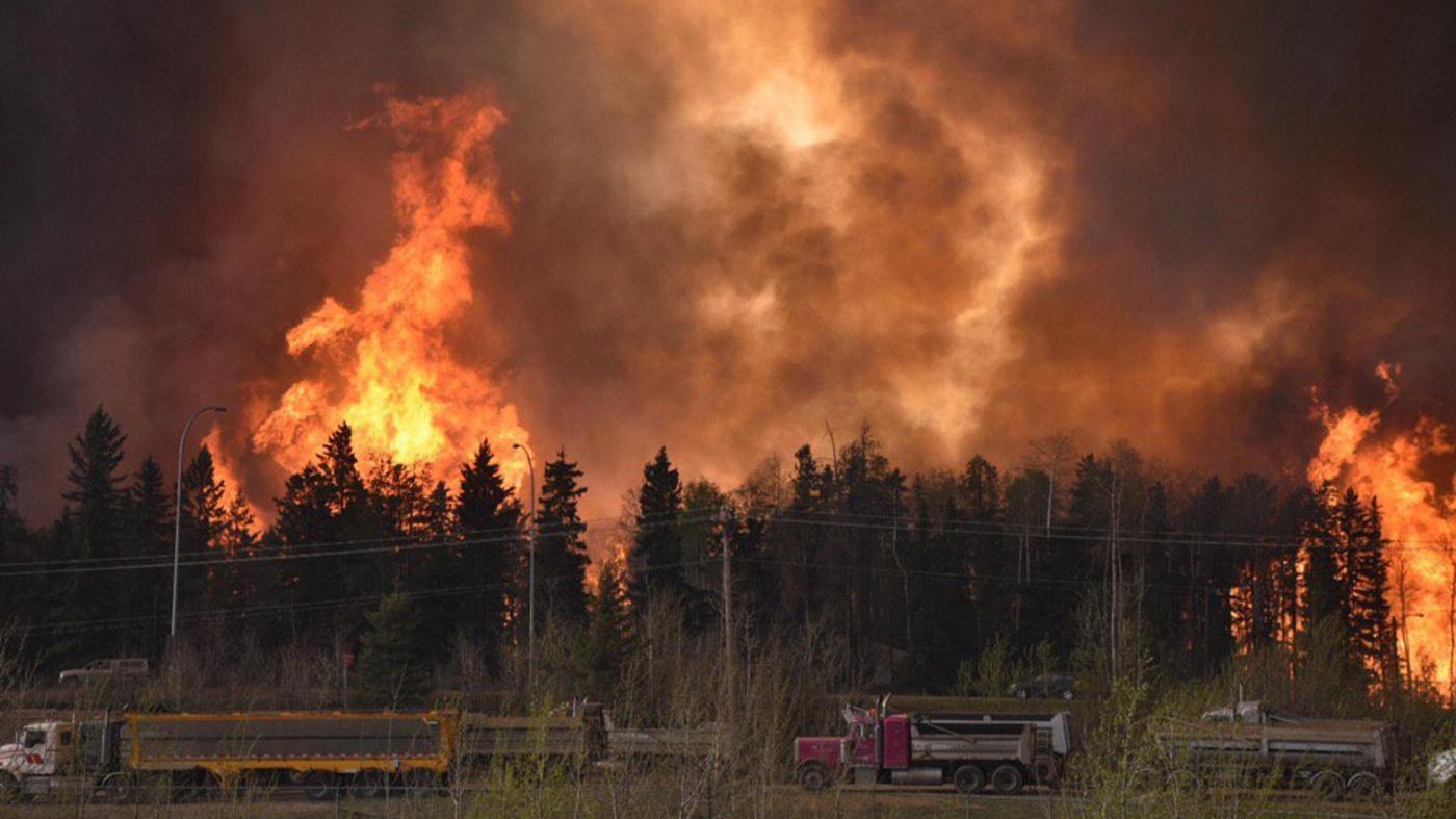 Canada, incendio minaccia Fort McMurray: evacuata la città