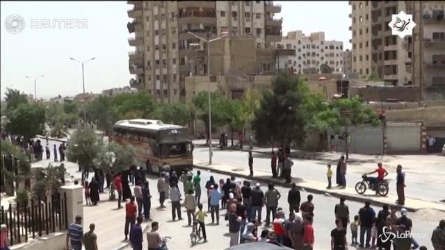 VIDEO Siria, i ribelli lasciano Damasco