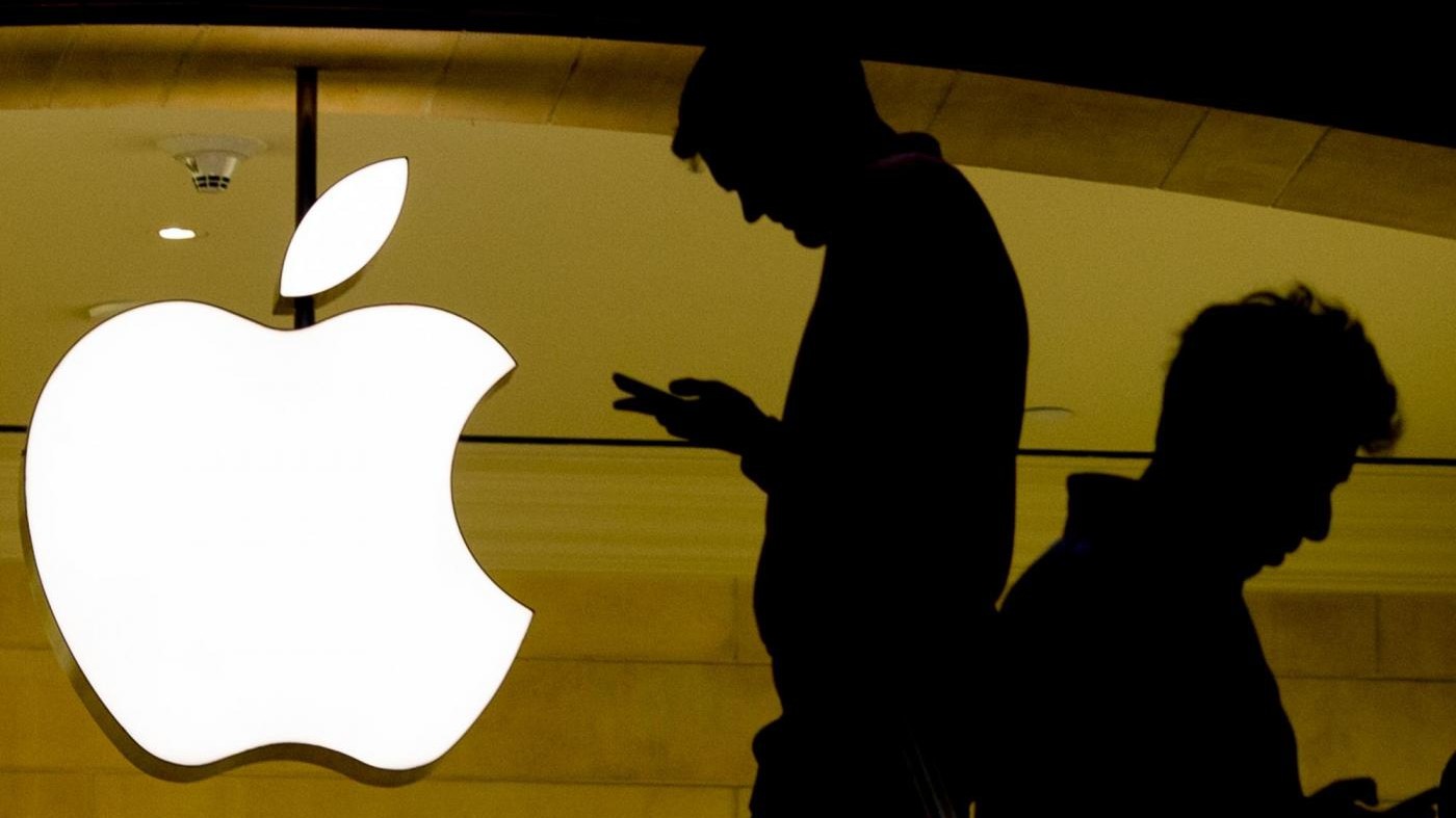 Apple perde causa in Cina: via libera a giacche con marchio iPhone
