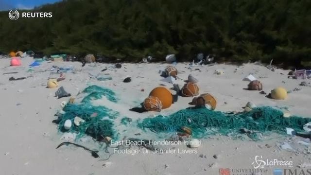 Da paradiso a discarica: la triste fine di Henderson Island
