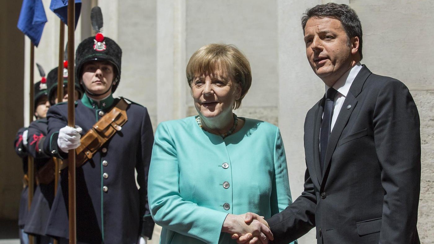 Ravioli e branzino: il pranzo di Merkel e Renzi a palazzo Chigi