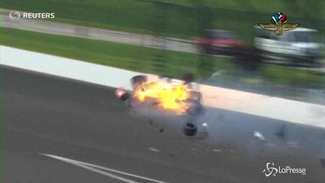 Indy 500: il terribile incidente di Bourdais