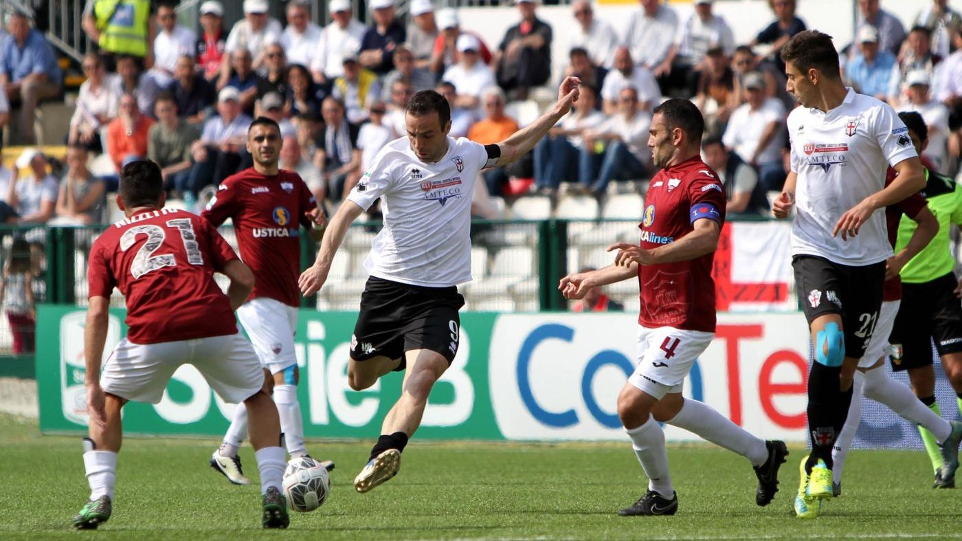 Pro Vercelli-Trapani 1-1, siciliani di Cosmi ai playoff