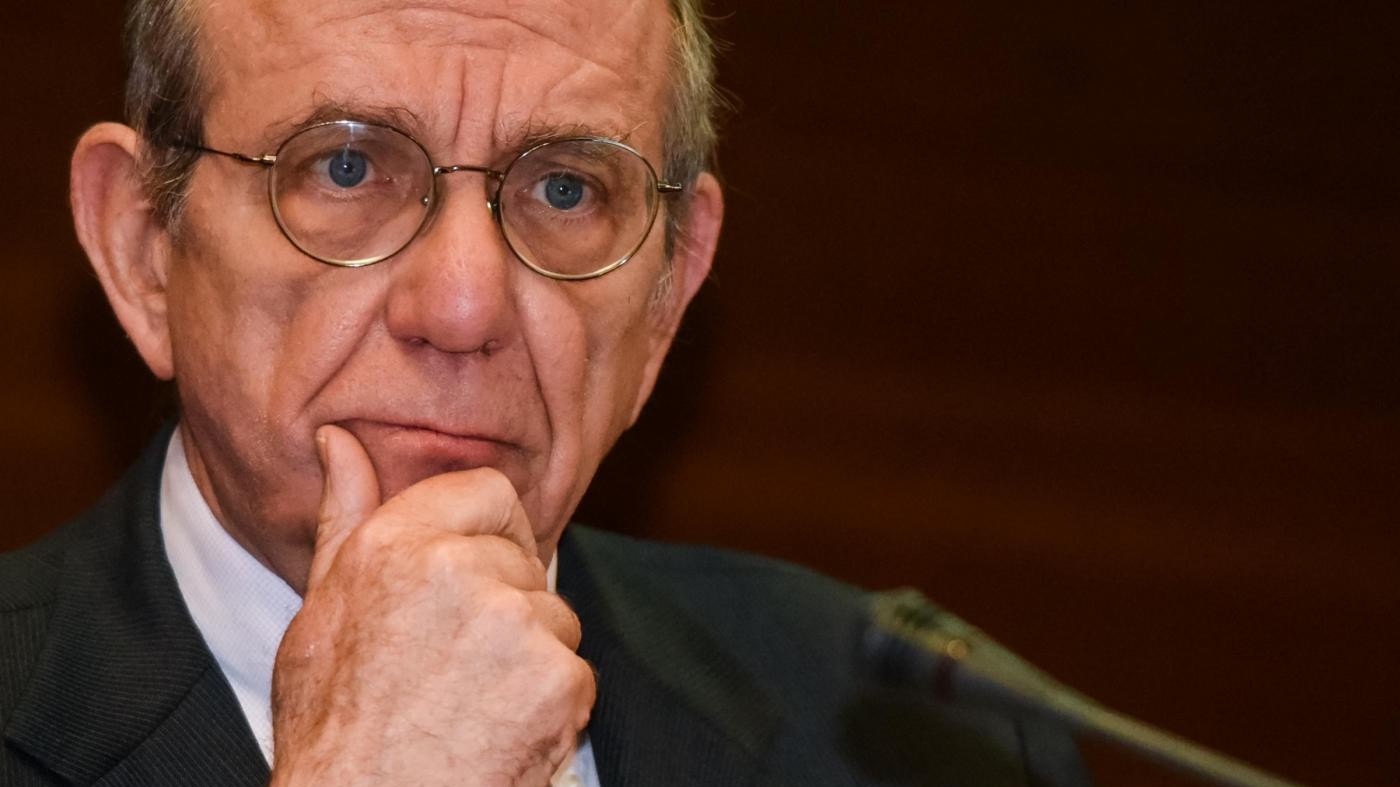 Padoan: Esenzione fiscale per privati che investono in imprese