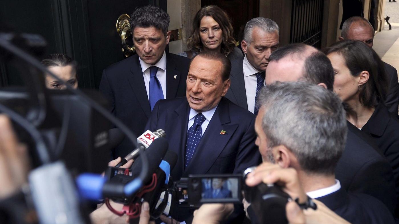 Berlusconi: In Italia democrazia sospesa, sistema di regime