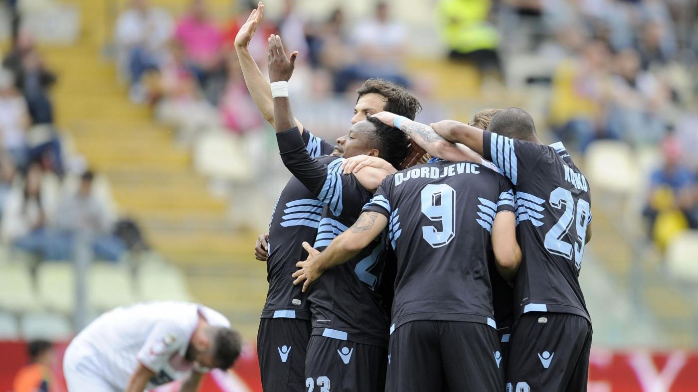 Lazio travolge Carpi 3-1: sciagurato Mbakogu