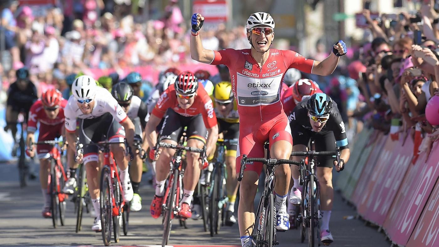 Giro d’Italia, Kittel concede il bis ed è maglia rosa