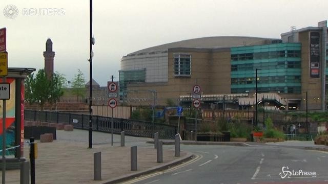 Manchester, caccia ai complici di Salman Abedi