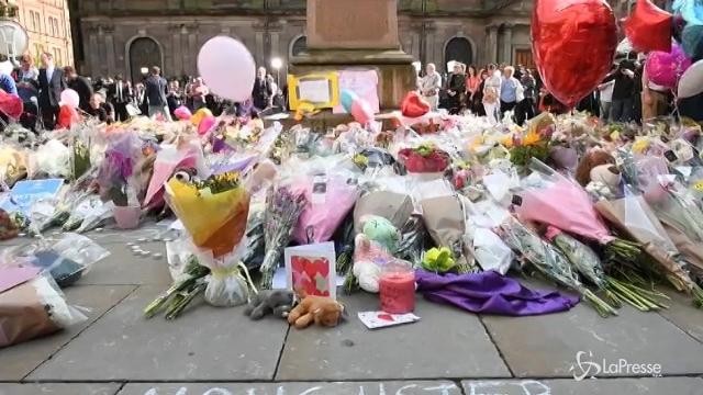 Strage Manchester: caccia ai complici del kamikaze