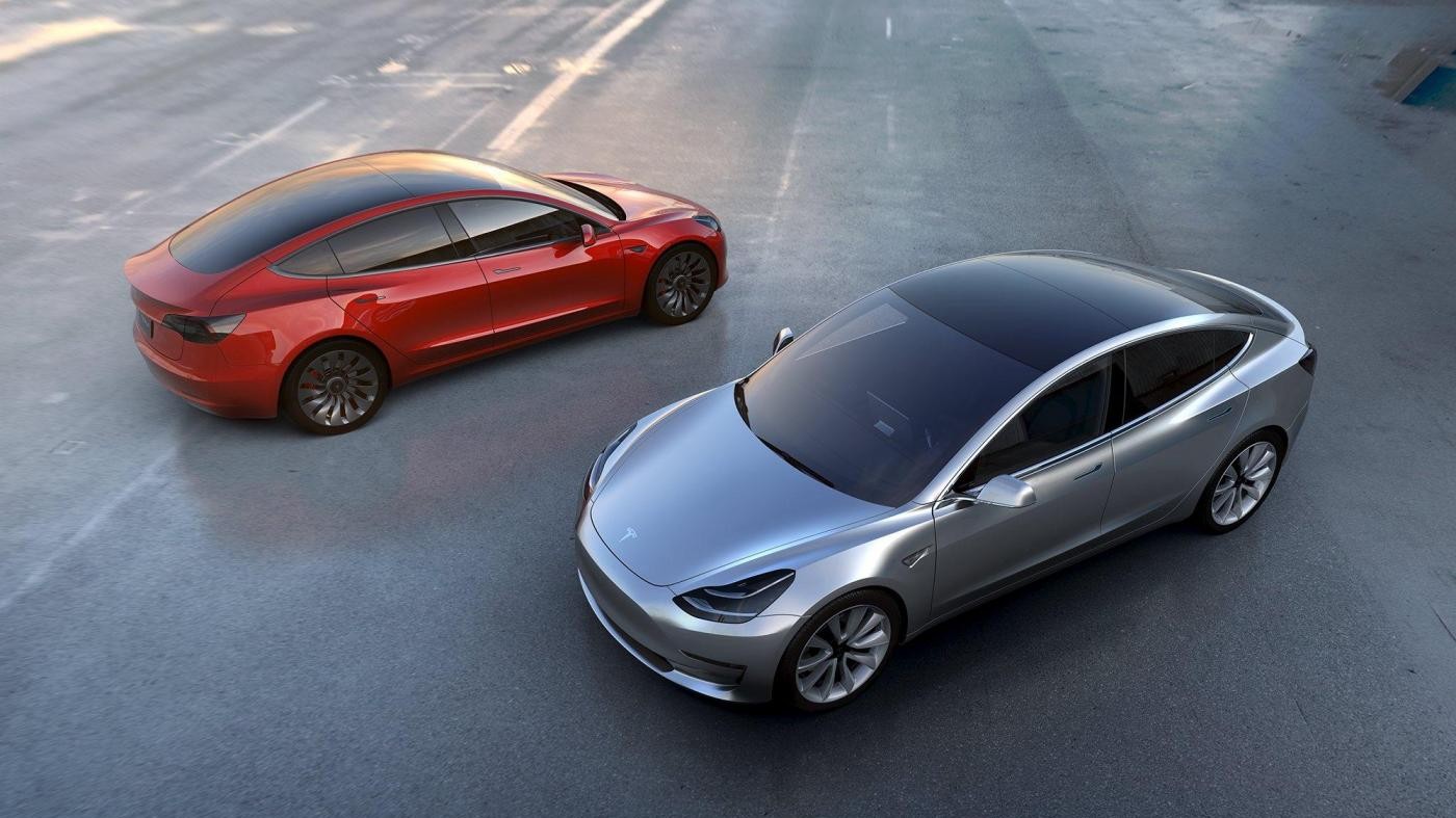 Tesla Model 3, l’auto elettrica ‘di massa’ a 35mila dollari