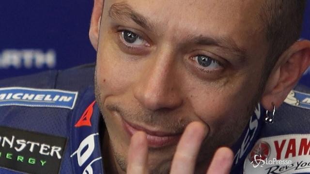 VIDEO Incidente per Valentino Rossi