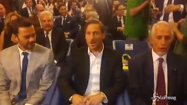 VIDEO – Diploma Honoris Causa per Francesco Totti