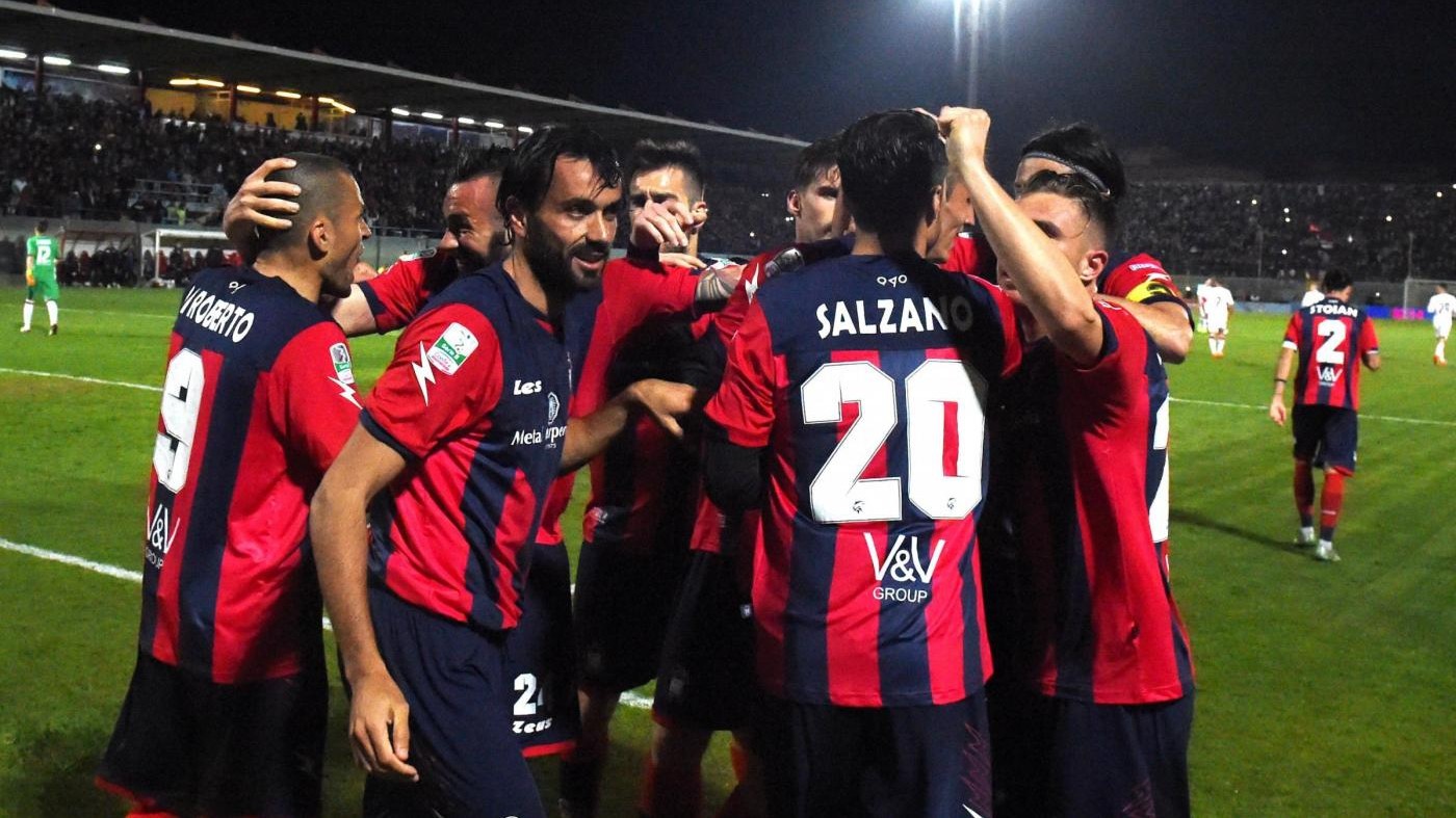 Serie B: Crotone supera 1-0 Lanciano e va in testa