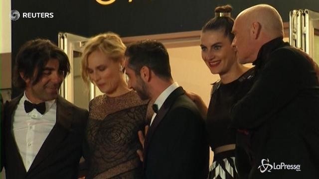 VIDEO Diane Kruger in abito nero trasparente a Cannes