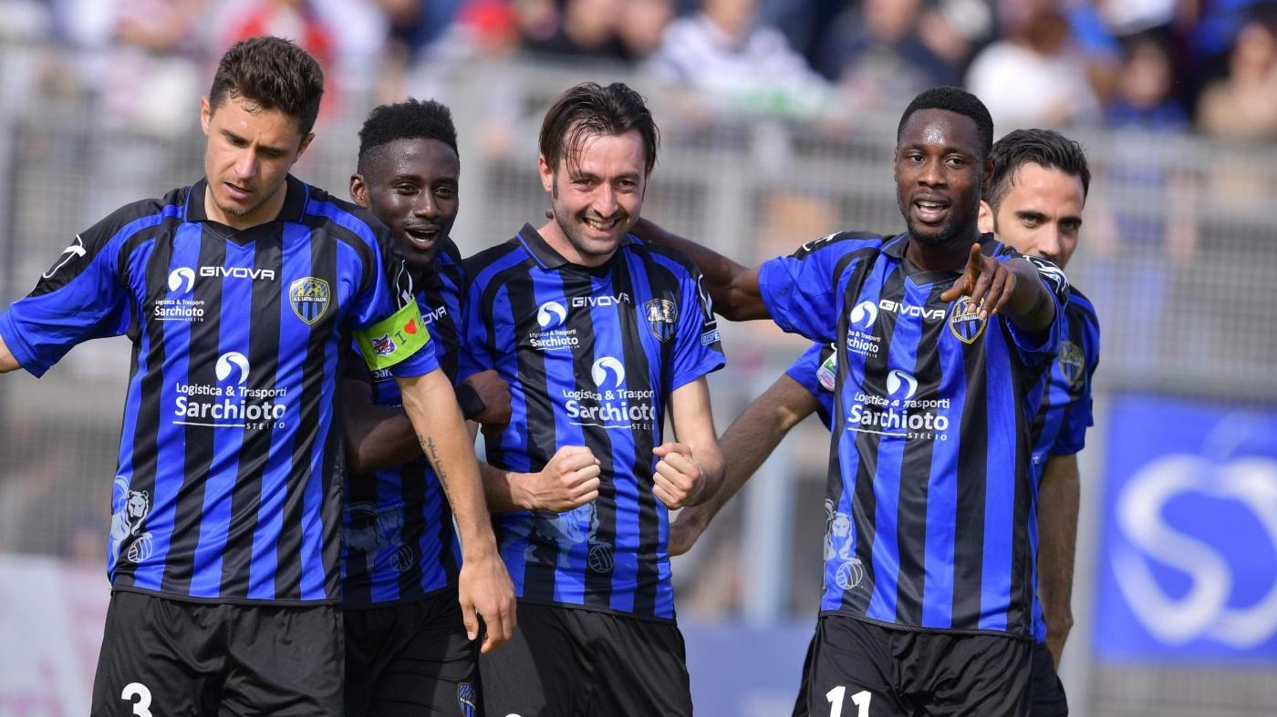 Serie B, tripletta del Latina contro l’Avellino 3-0