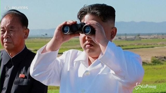 Corea del Nord, Kim Jong Un assiste a un nuovo test missilistico