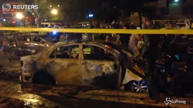 Autobomba al chiosco dei gelati di Baghdad