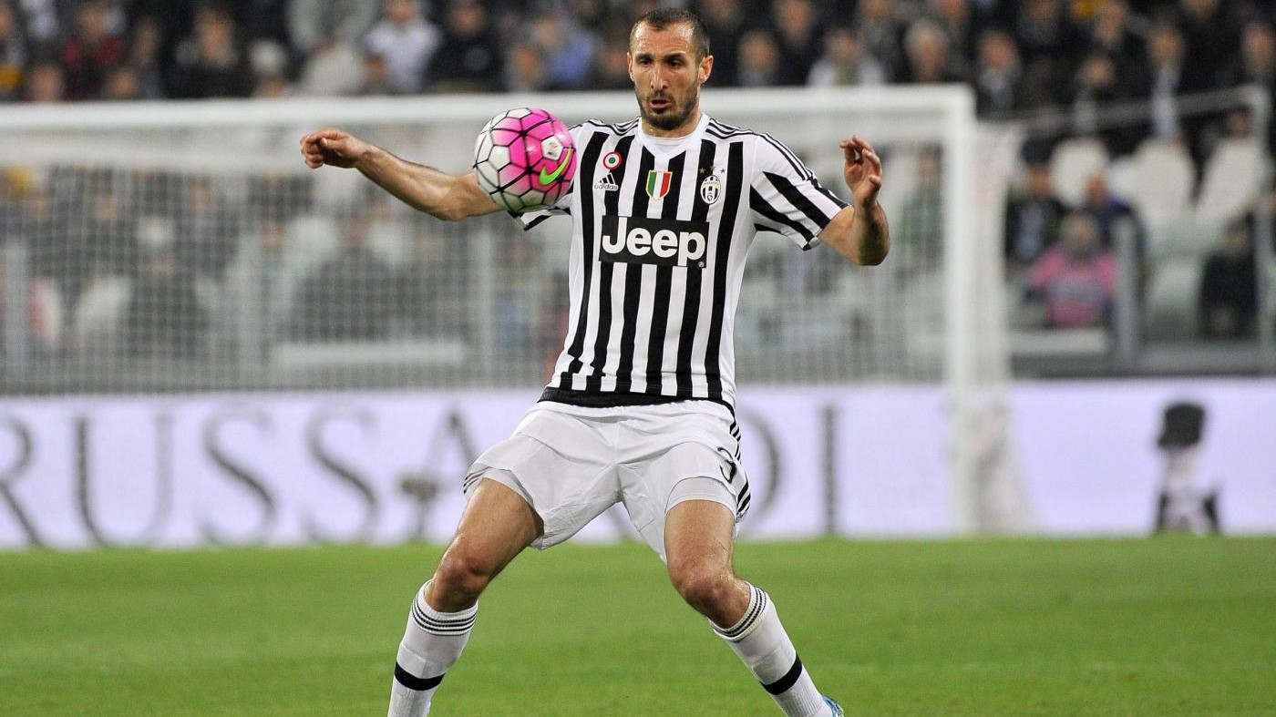 Juventus: lesione all’adduttore, 20 giorni stop per Chiellini