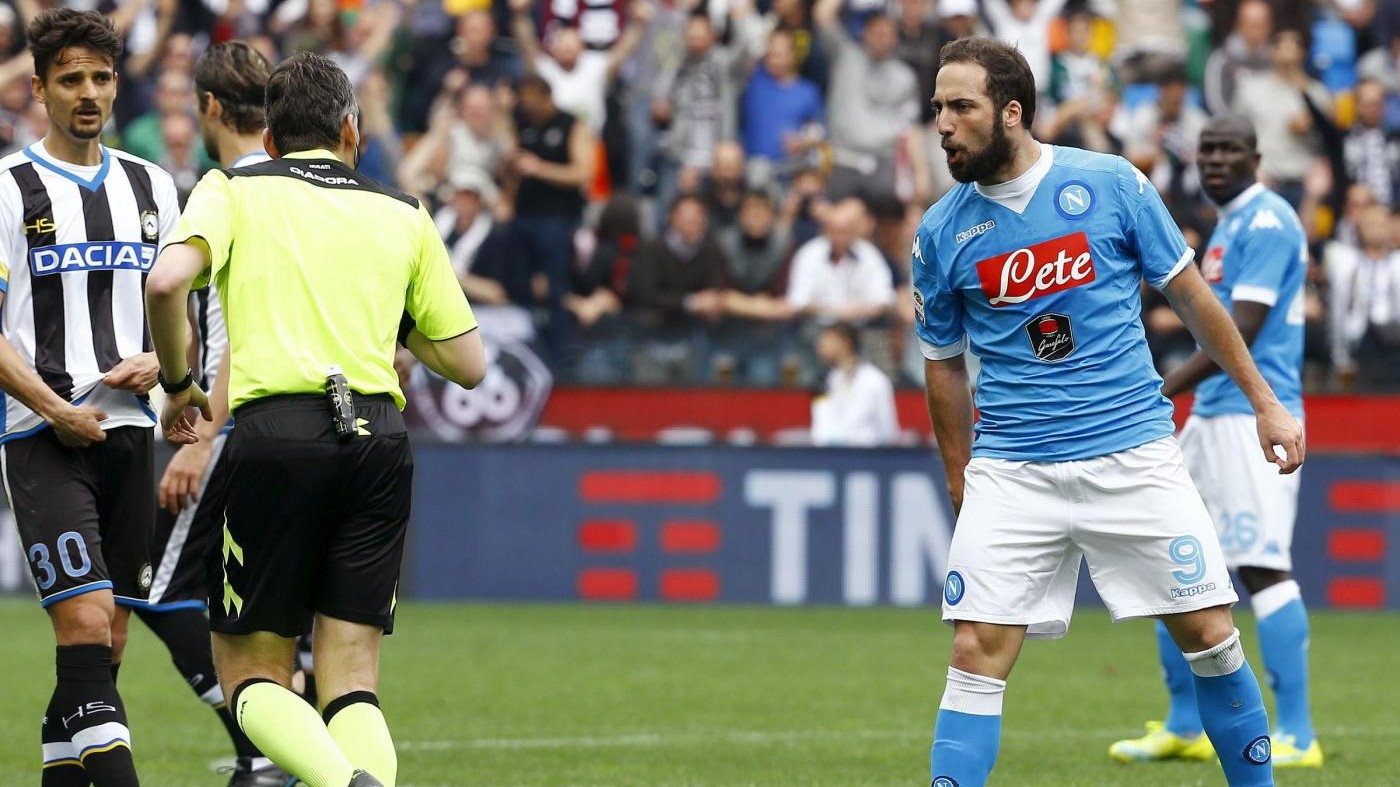 Higuain, Neoborbonici: Esposto contro Tosel dopo squalifica