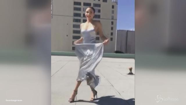 VIDEO Ashley Moore, ballo hot sul tetto del grattacielo