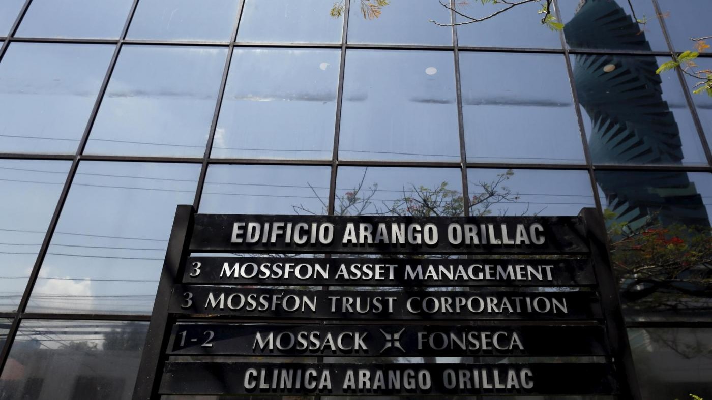 Panama Papers, si dimette presidente di banca austriaca Hypo Vorarlberg