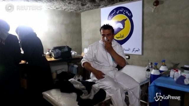 Raid con gas tossici in Siria, decine di vittime