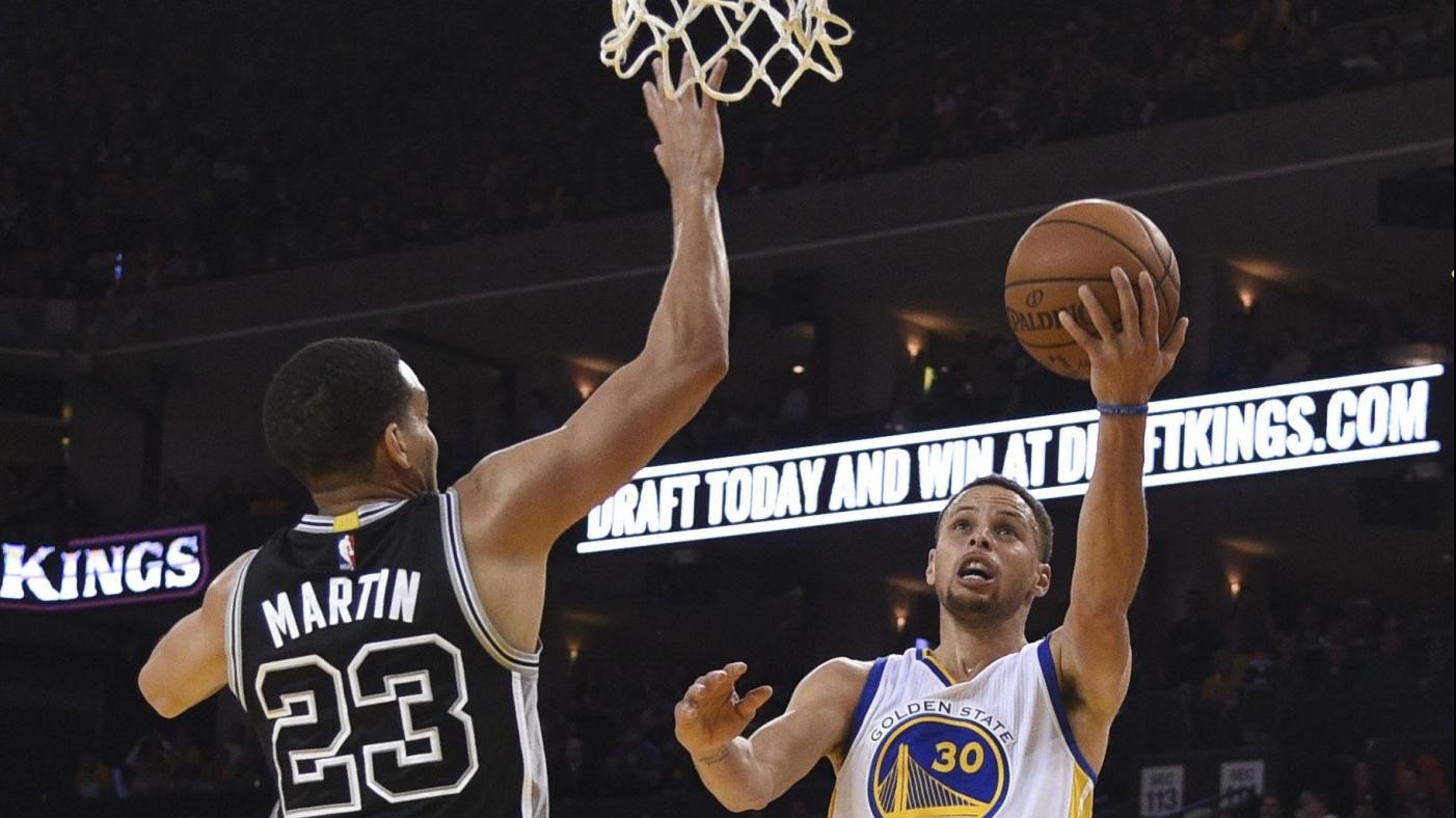 Nba, Golden State batte San Antonio, 70/a vittoria stagionale
