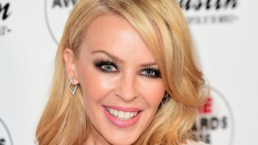 Kylie Minogue si esibirà per 90esimo compleanno regina Elisabetta
