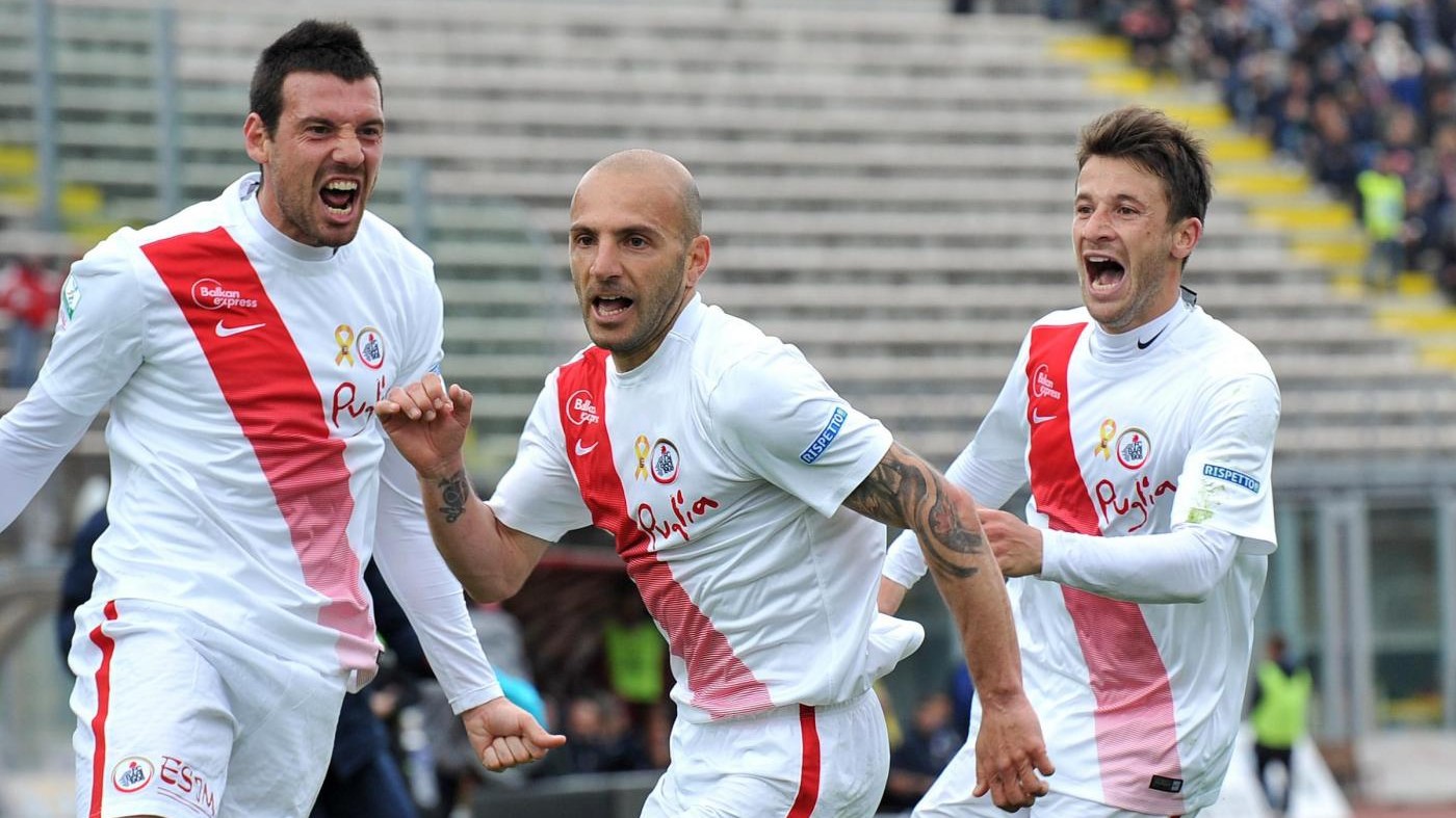 Bari batte Livorno 2-1 in trasferta