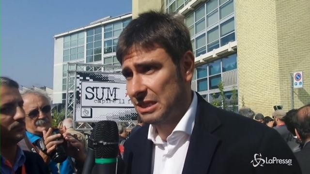 VIDEO Di Battista: Troppa pressione fiscale e nessun servizio