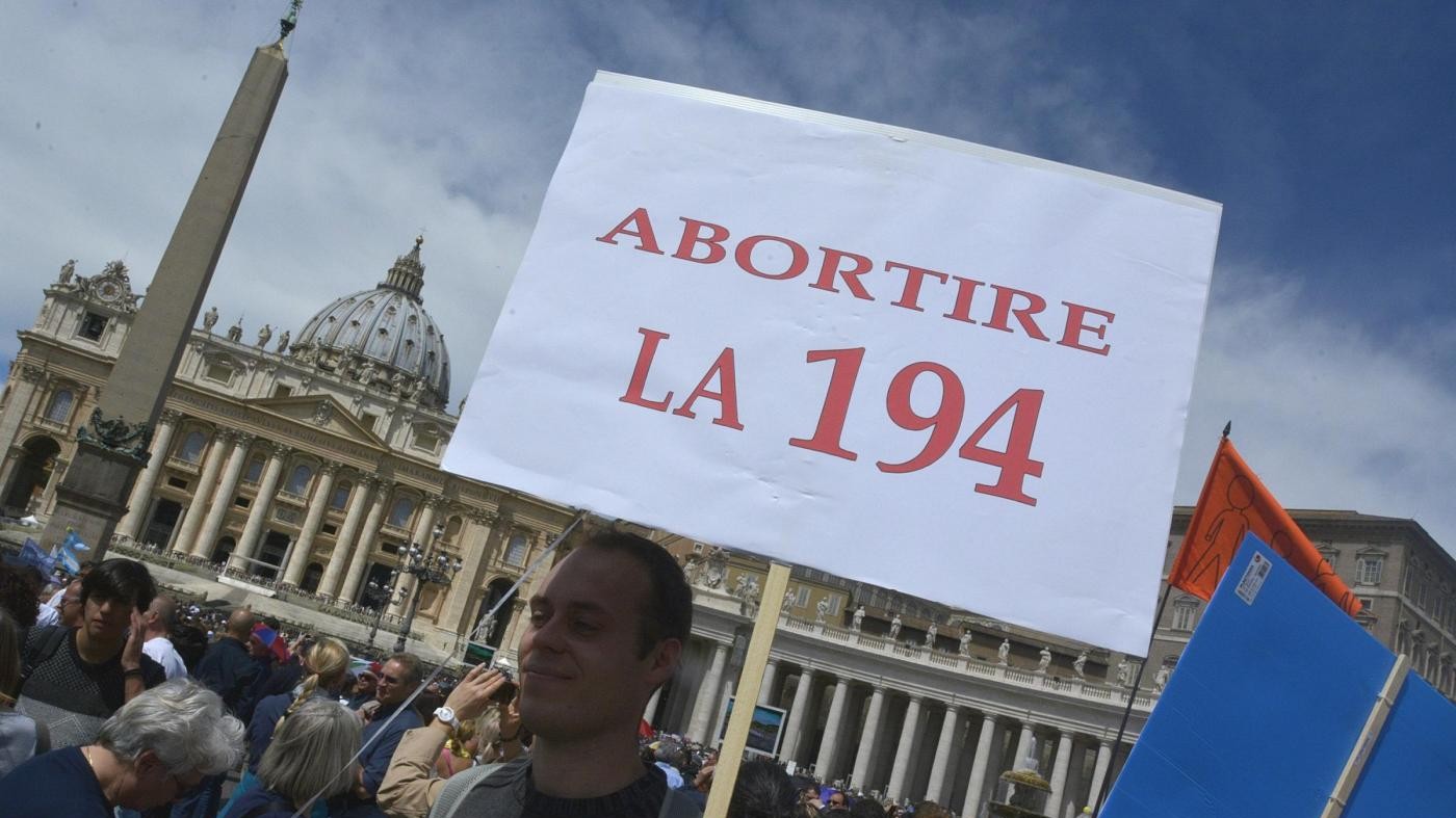 FOCUS – Aborto, i ginecologi obiettori sono il 70 per cento