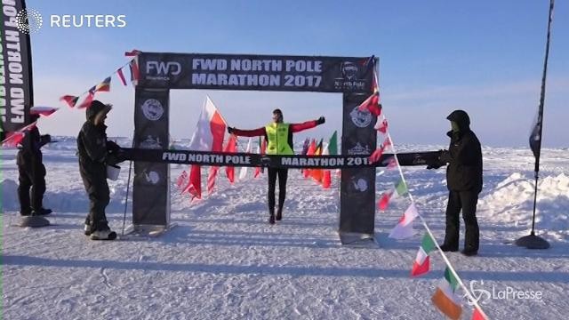 Polo Nord Marathon: vince il polacco Piotr Suchenia