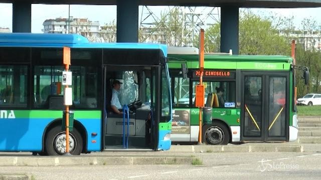 Multe fino a 200 euro per chi viaggia senza biglietto