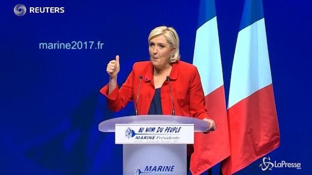 VIDEO Elezioni Francia, scontri a Parigi al corteo anti-Le Pen