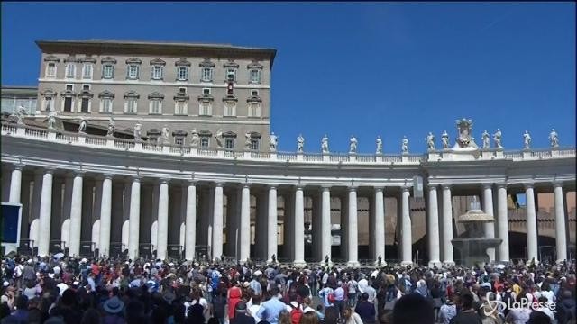 Papa Francesco: “Necessari gesti di solidarietà e accoglienza”