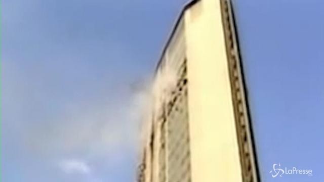 15 anni fa lo schianto dell’aereo sul Pirellone