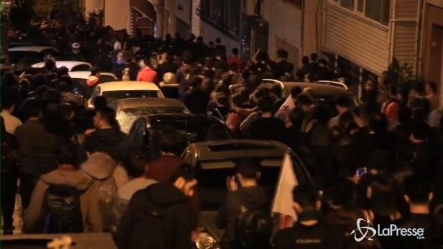 Turchia, a Istanbul la protesta è anche con pentole e padelle