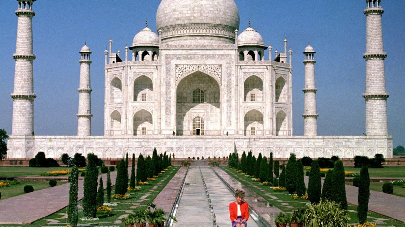 William e Kate al Taj Mahal a 24 anni da visita Lady Diana