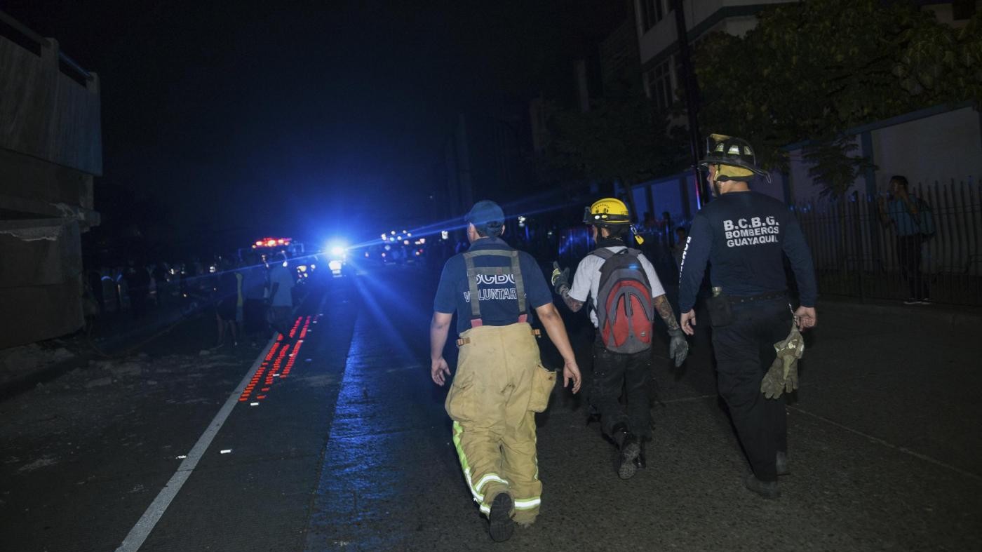 Ecuador, terremoto di 7,8 gradi sulla costa: 223 persone morte