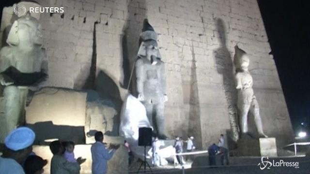 Egitto, la statua di Ramses II presentata al pubblico