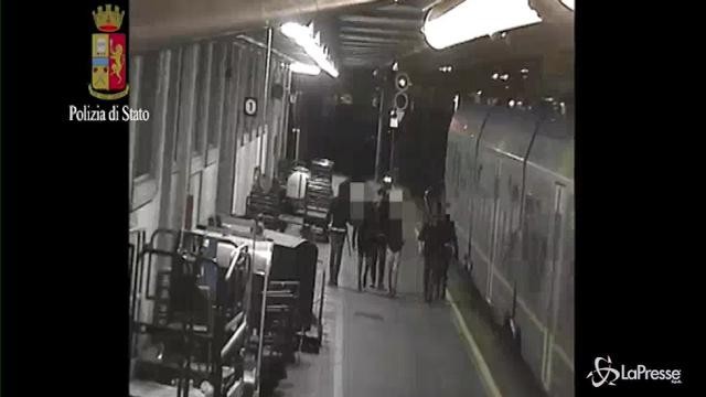 Teppisti sul treno Ventimiglia-Torino: il video della polizia