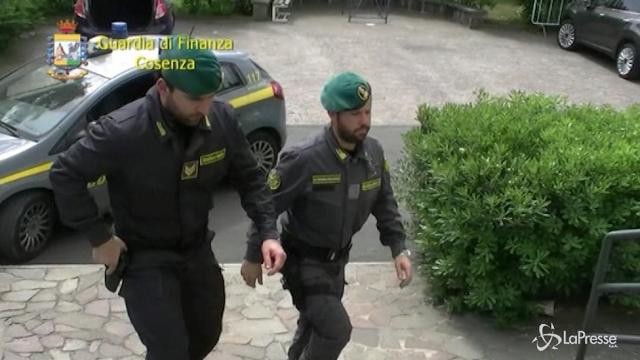 Cosenza, blitz contro i furbetti del cartellino