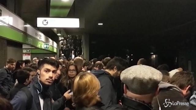 Milano: metro bloccata per più di un’ora
