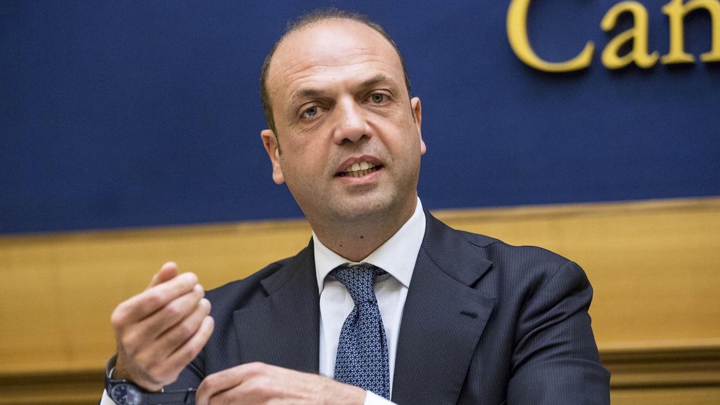 Alfano: Brennero aperto, sui migranti strategia da finanziare con eurobond