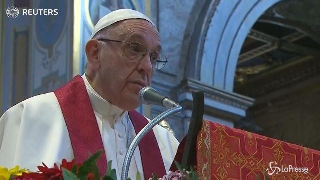 In Egitto il Papa rinuncia all’auto blindata