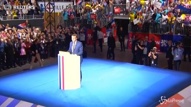 Francia: Hollande sosterrà Macron al ballottaggio