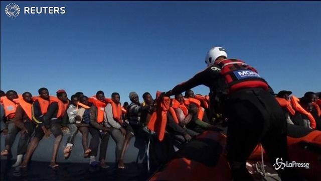 Lesbo, 16 morti in naufragio di migranti