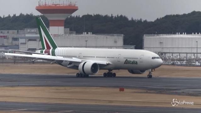 Alitalia: al via procedure per commissariamento