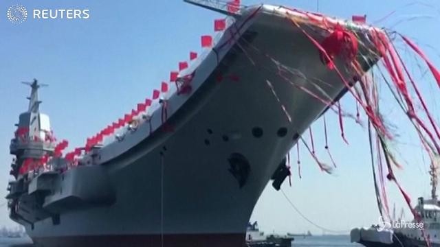 Varata la prima portaerei interamente “made in China”